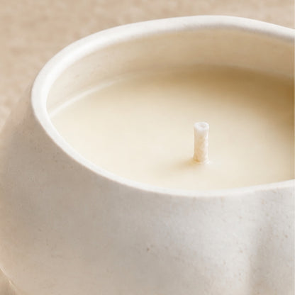 Aveirio Cloud Archive Candle material and wick detail